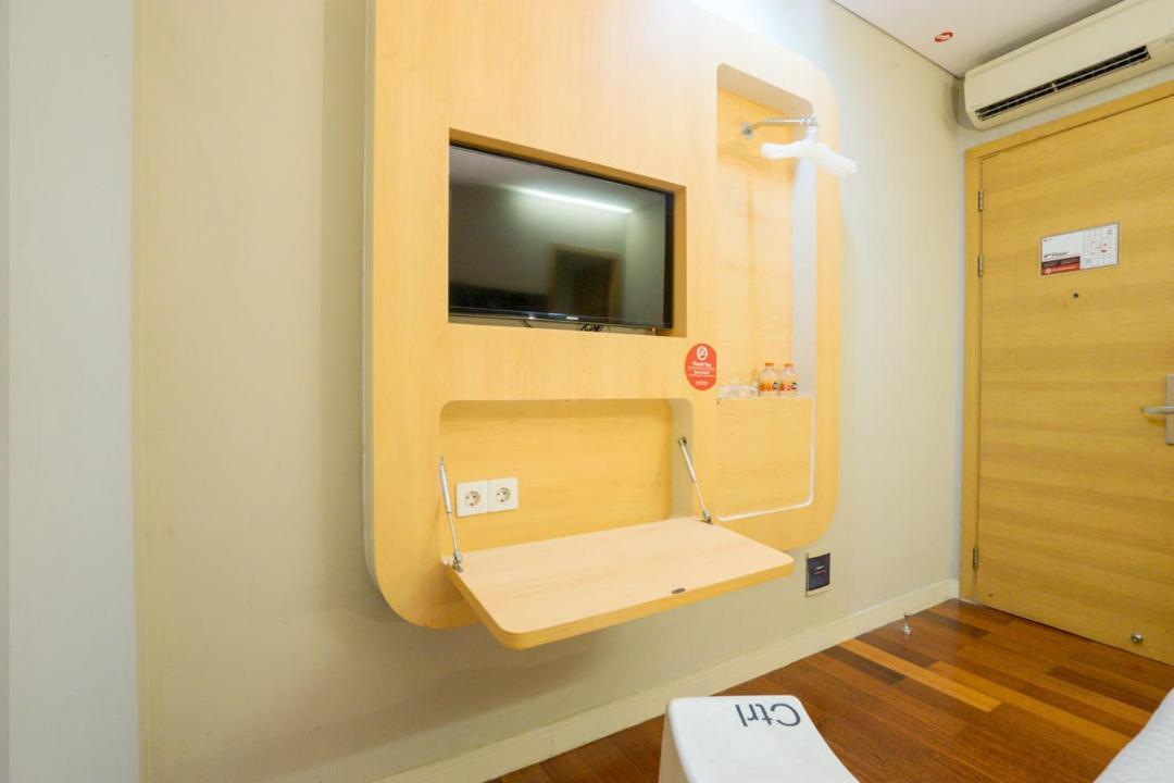 Life Hotel Stasiun Kota Surabaja Zewnętrze zdjęcie