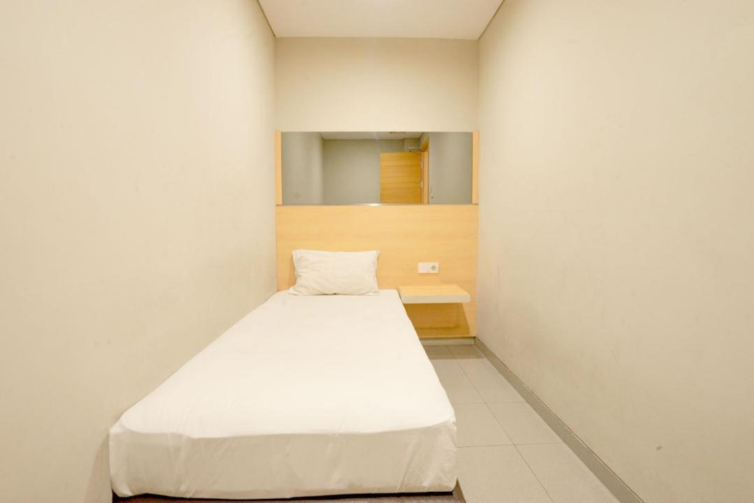 Life Hotel Stasiun Kota Surabaja Pokój zdjęcie