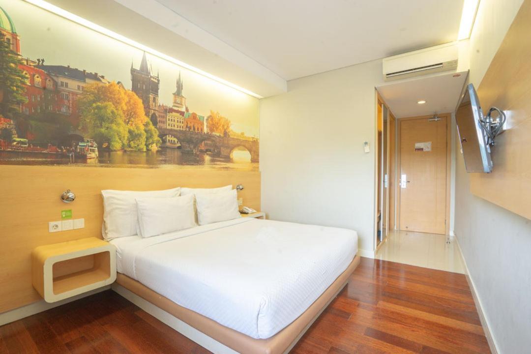 Life Hotel Stasiun Kota Surabaja Pokój zdjęcie
