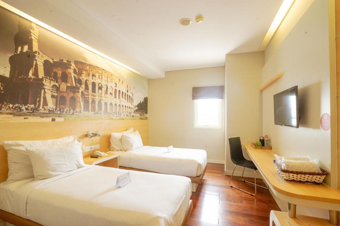 Life Hotel Stasiun Kota Surabaja Pokój zdjęcie